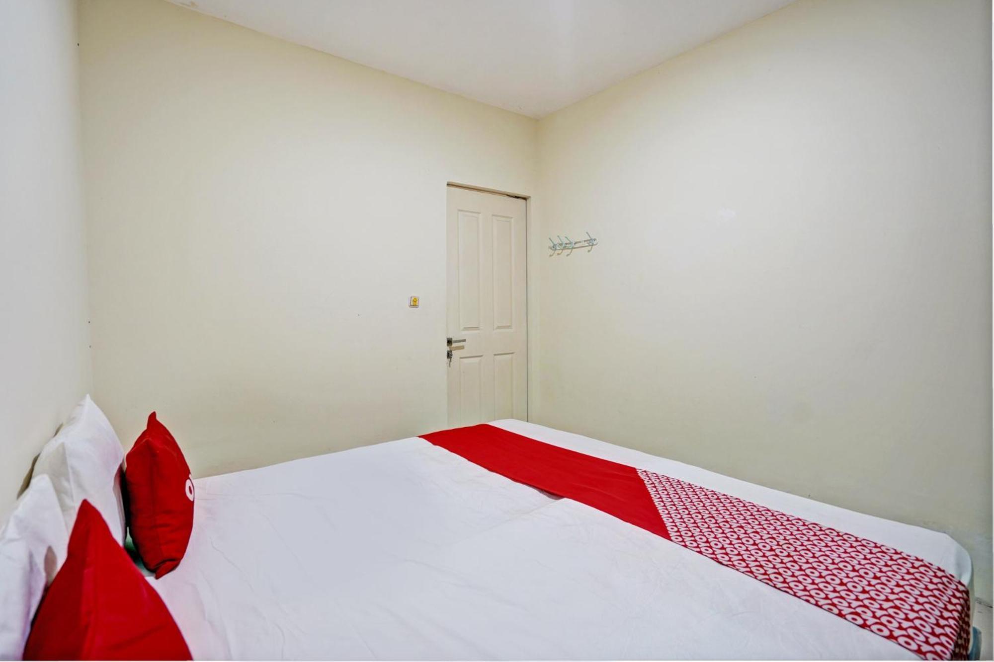 Oyo 93112 Garden Homestay 3 Merlion Surabaja Zewnętrze zdjęcie