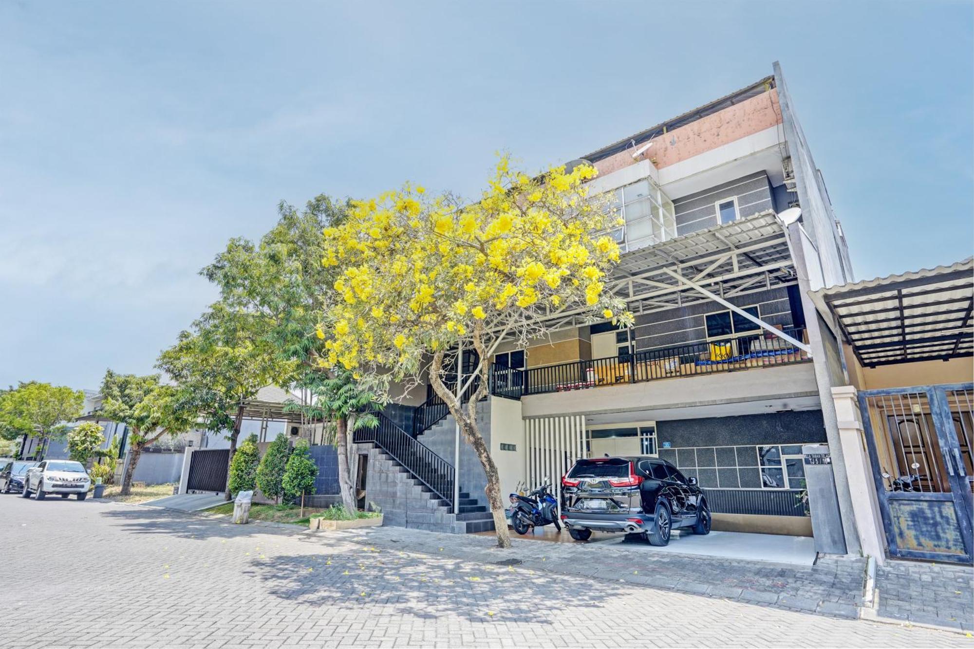 Oyo 93112 Garden Homestay 3 Merlion Surabaja Zewnętrze zdjęcie